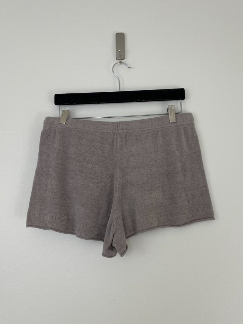 Barefoot Dreams CozyChic Ultra Lite Taupe Knit Shorts Size Medium - Picture 2 of 4